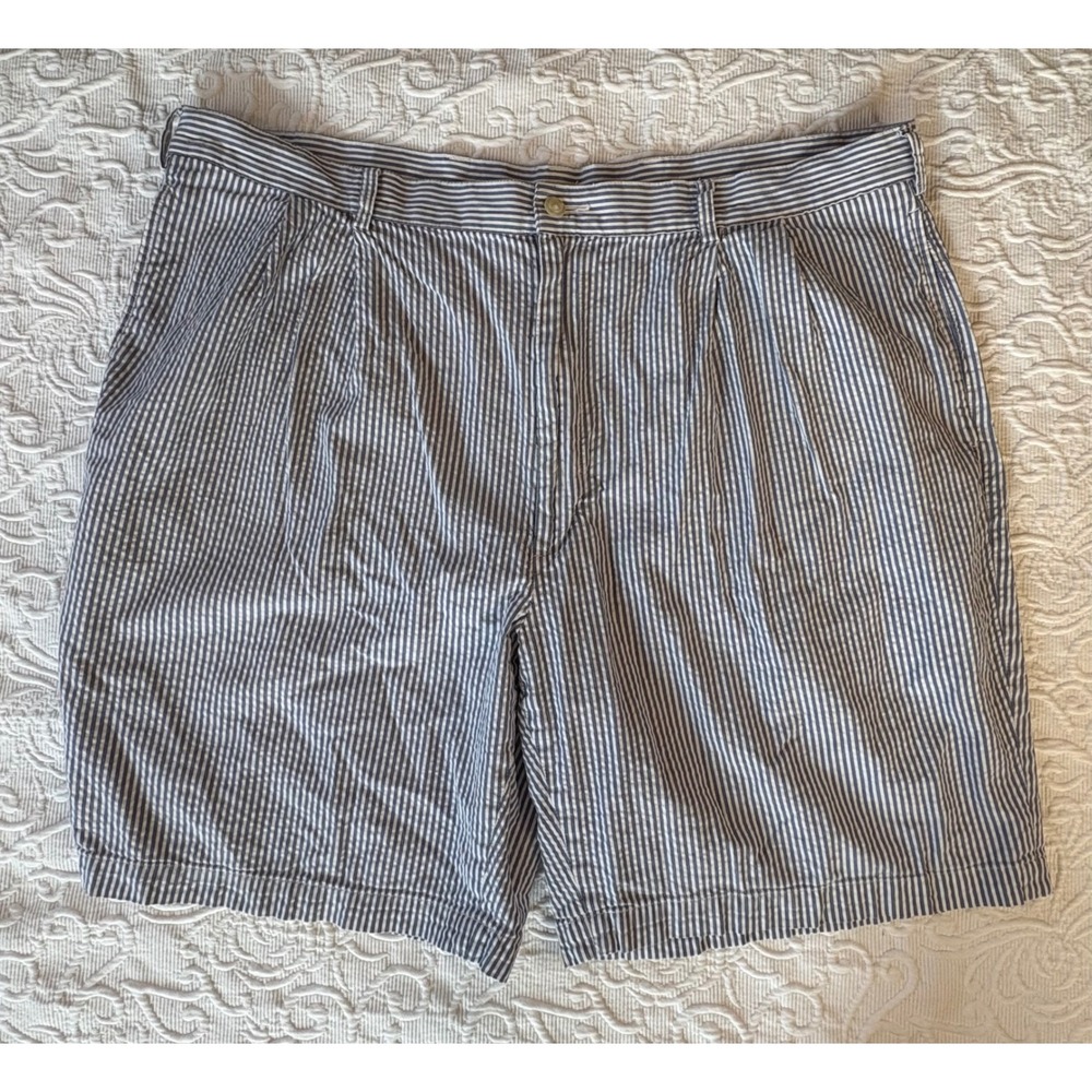 Jos A Bank Stays Cool Men 42 Seersucker Shorts Blue White Striped Pleated Cotton